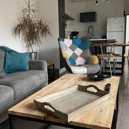 Joli Appartement 50 M2 Classe 3 Etoiles Avec Terrasse Et Jardin La Rochelle  Eksteriør billede